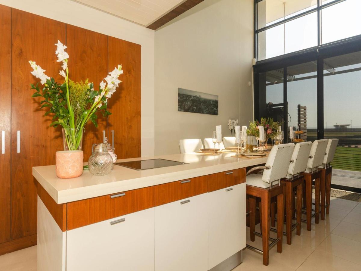 Quayside Waterfront Apartment เดอร์บัน ภายนอก รูปภาพ