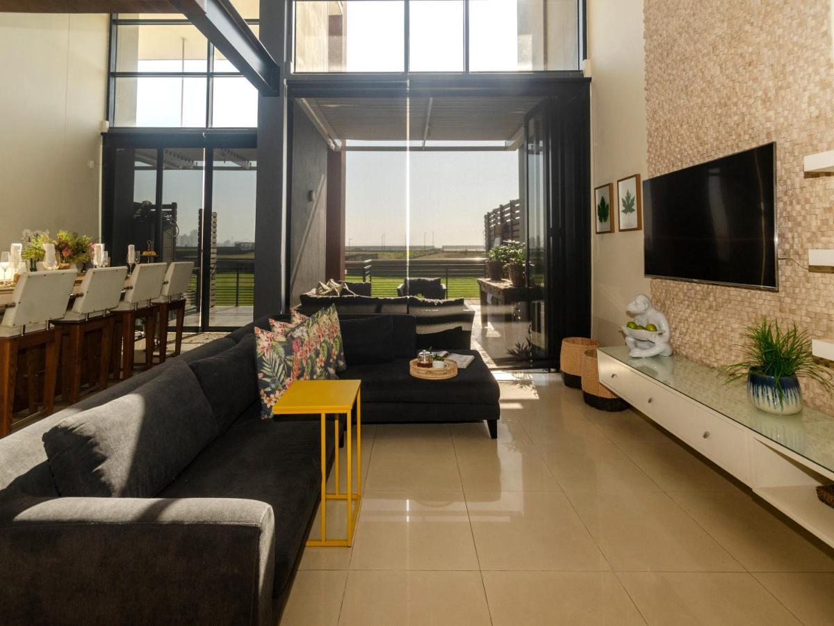 Quayside Waterfront Apartment เดอร์บัน ภายนอก รูปภาพ