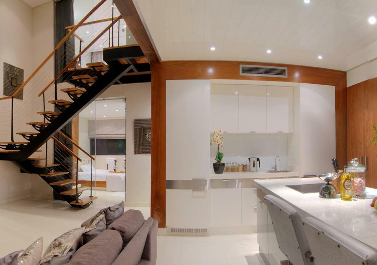 Quayside Waterfront Apartment เดอร์บัน ภายนอก รูปภาพ